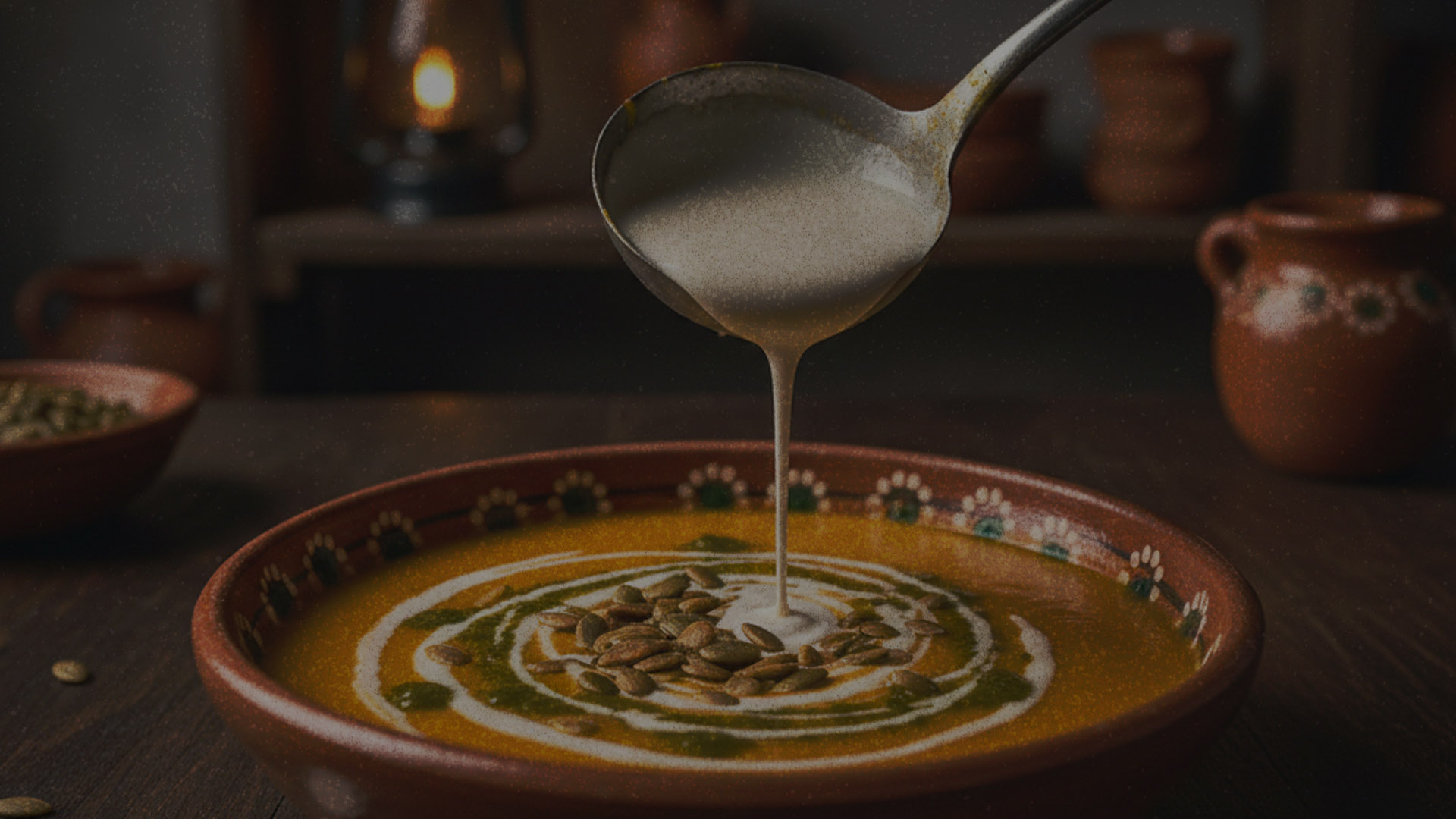 Sopa de calabaza con crema y pipián